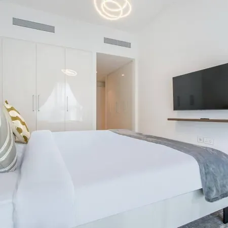 3Br Facing Dubai Mall 5 Min Walk To Burj Khalifa Exterior photo
